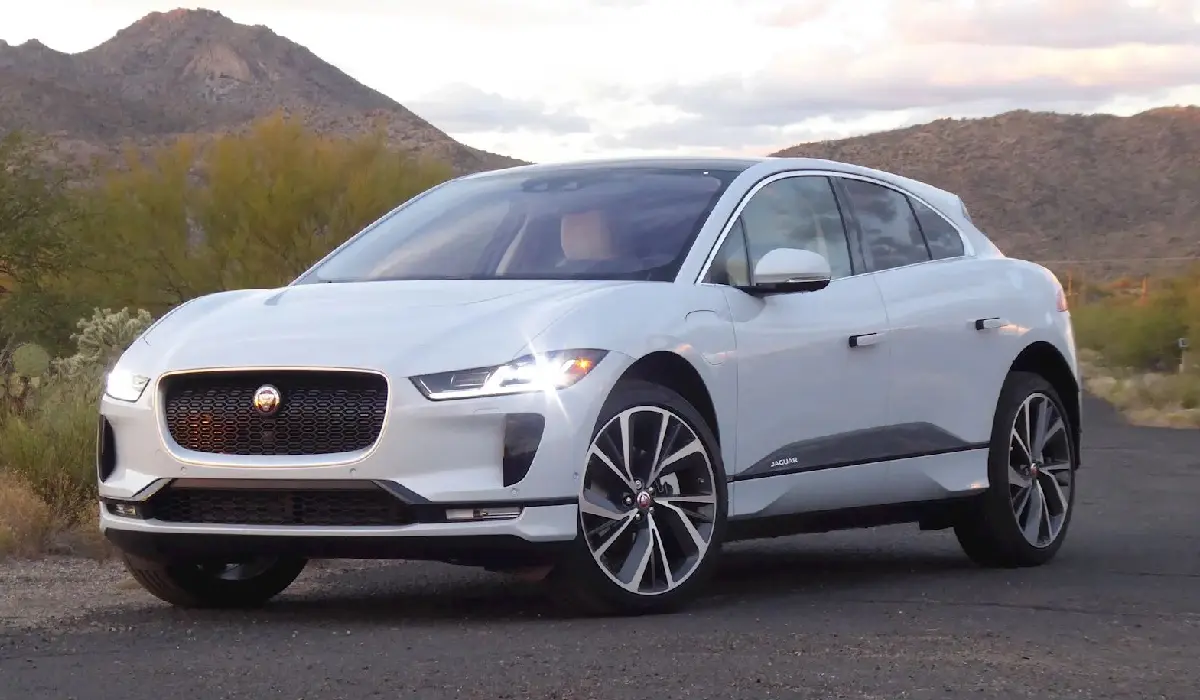 Jaguar - I-Pace EV400 HSE - Luxury Electric SUV Rentals - Preowned Luxury Electric SUV - Exclusive Concierge Club.webp